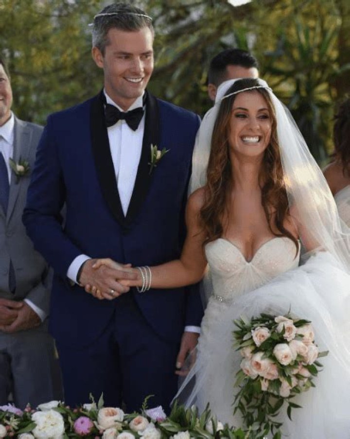 emilia bechrakis wedding dress ryan serhant