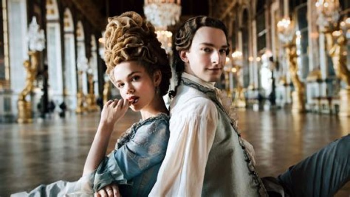 Emilia Sch&uuml;le (Marie Antoinette), Louis Cunningham (Louis)
