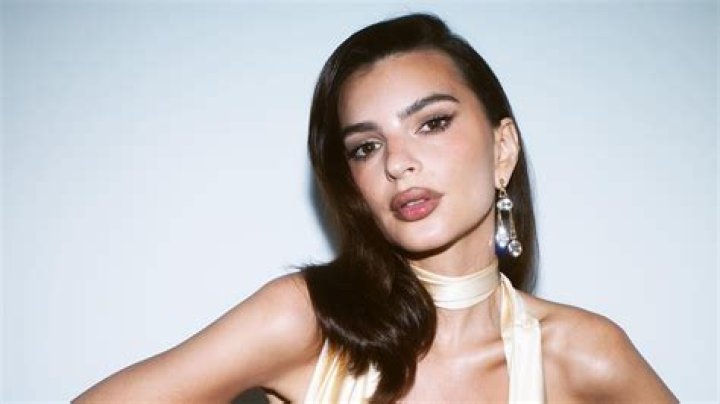 Emily Ratajkowski Shows Off Her Abs In A Cheetah Print Bikini While ‘Missing Summer’ — Pic