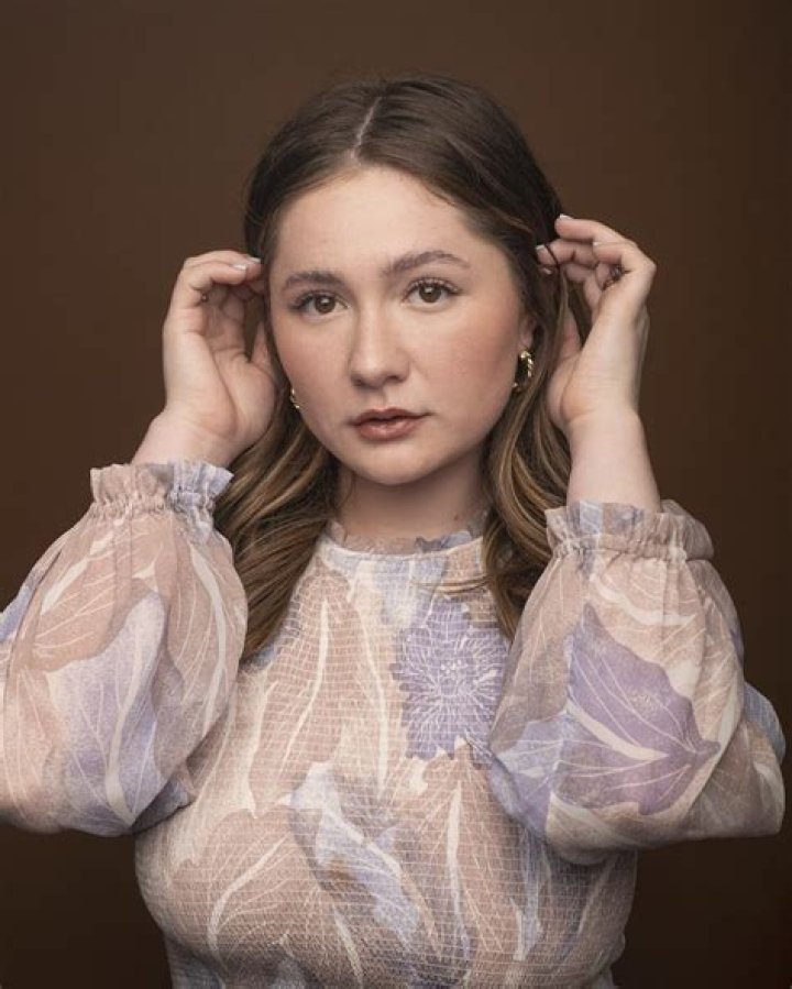 Emma kenney