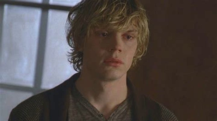 Evan Peters