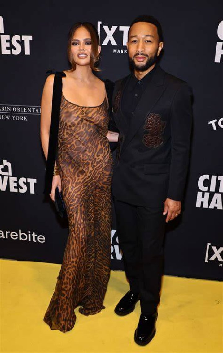 EXCLUSIVE: John Legend and Chrissy Teigen seen sharing PDA in Porto Venere. 04 Jul 2019 Pictured: John Legend, Chrissy Teigen. Photo credit: MEGA TheMegaAgency.com +1 888 505 6342 (Mega Agency TagID: MEGA459415_011.jpg) [Photo via Mega Agency]