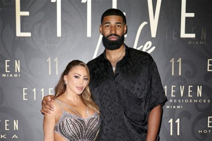 EXCLUSIVE: Larsa Pippen arrives at Paris Hilton's house to celebrate her 39th birthday party in Los Angeles. 21 Feb 2020 Pictured: Larsa Pippen. Photo credit: iamKevinWong/Photog Group/MEGA TheMegaAgency.com +1 888 505 6342 (Mega Agency TagID: MEGA614645_002.jpg) [Photo via Mega Agency]