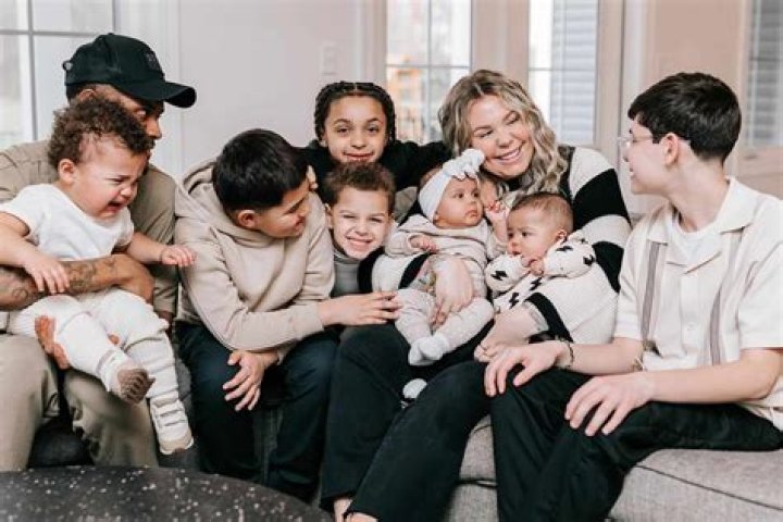 EXCLUSIVE: Teen Mom Kailyn Lowry was recently seen house hunting in Los Angeles with her son Lux. The Teen mom star was seen checking out a $2.3million dollar home in the Valley with a friend and her son, and was all smiles as she exited the house. 25 Oct 2017 Pictured: Kailyn Lowry and Lux Lowry. Photo credit: Snorlax / MEGA TheMegaAgency.com +1 888 505 6342 (Mega Agency TagID: MEGA105918_001.jpg) [Photo via Mega Agency]