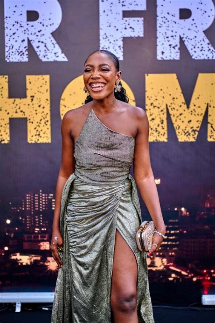 Far From Home’ Premiere – Hollywood Life