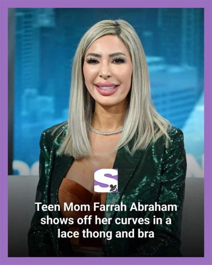 Farrah Abraham shows off her figure