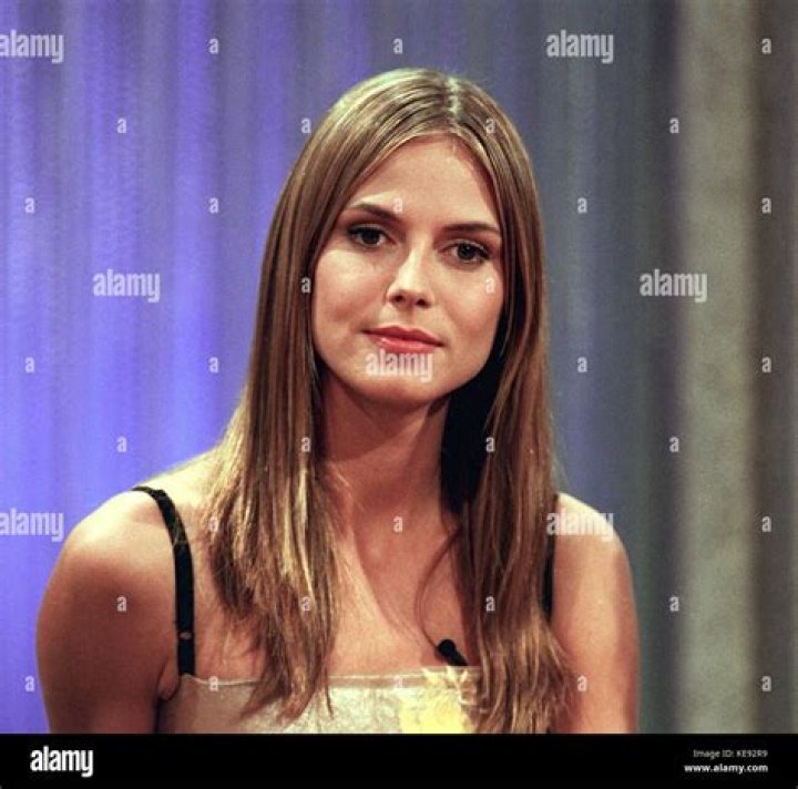 Fashion model Heidi Klum at a German television show on 20 February 1999 in Munster (North-Rhine Westphalia, Germany). | usage worldwide Photo by: Achim Scheidemann/picture-alliance/dpa/AP Images