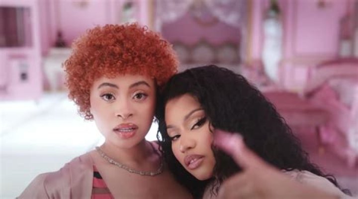 Fergie Ft. Nicki Minaj &lsquo;You Already Know&rsquo; Music Video