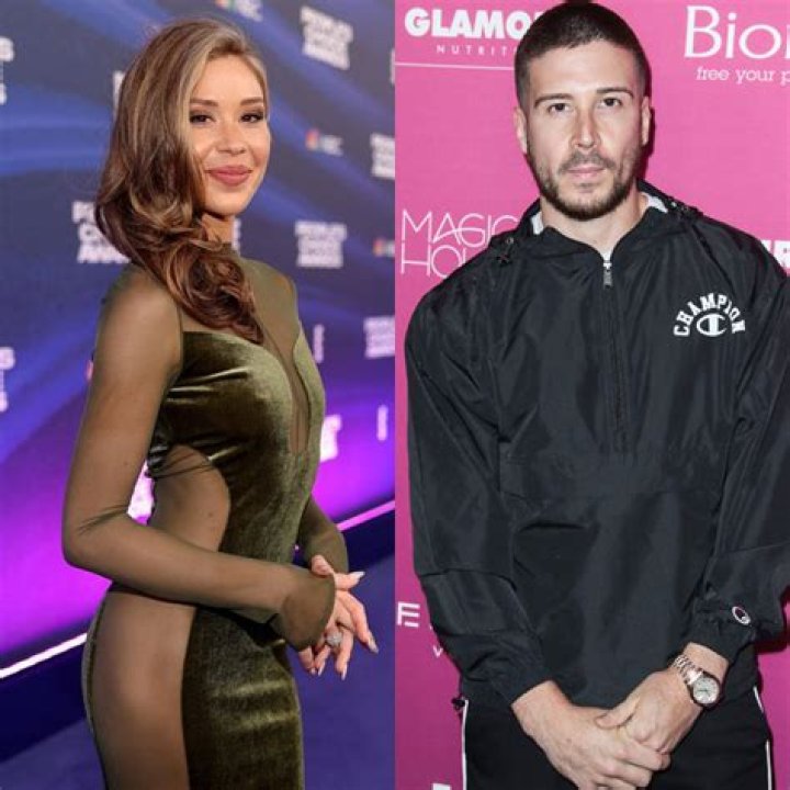 Gabby Windey Talks Vinny Guadgnino Relationship At PCAs – Hollywood Life