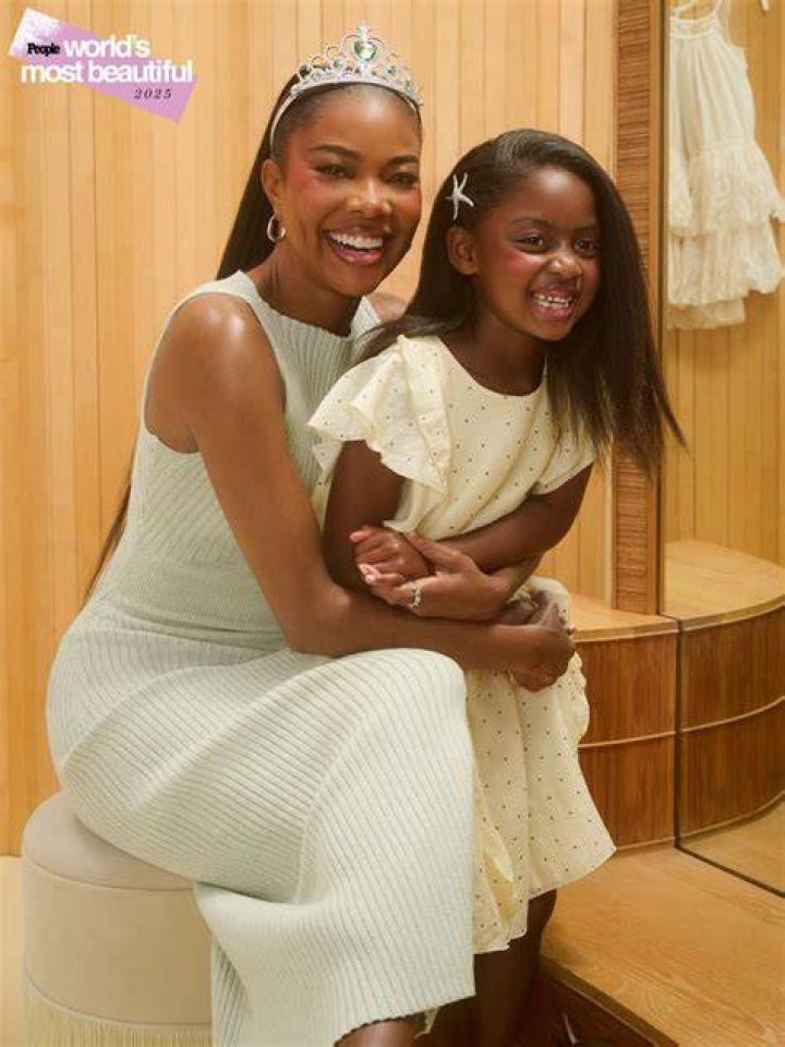 Gabrielle Union, 47, & Daughter Kaavia, 2, Blow Kisses & Ham It Up For The Camera: Watch 