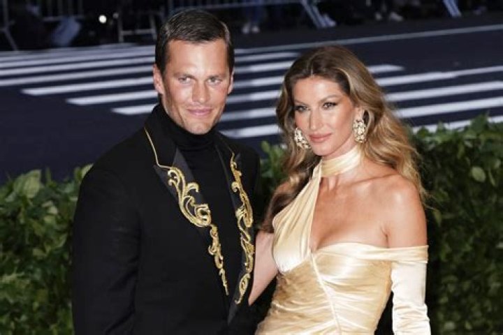 Gisele Bundchen & Tom Brady With Vivian