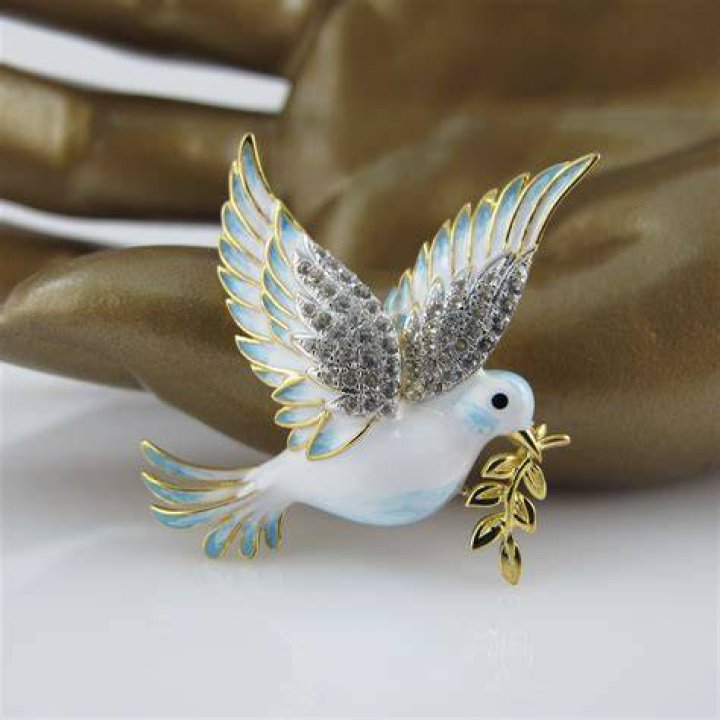 gold dove pin