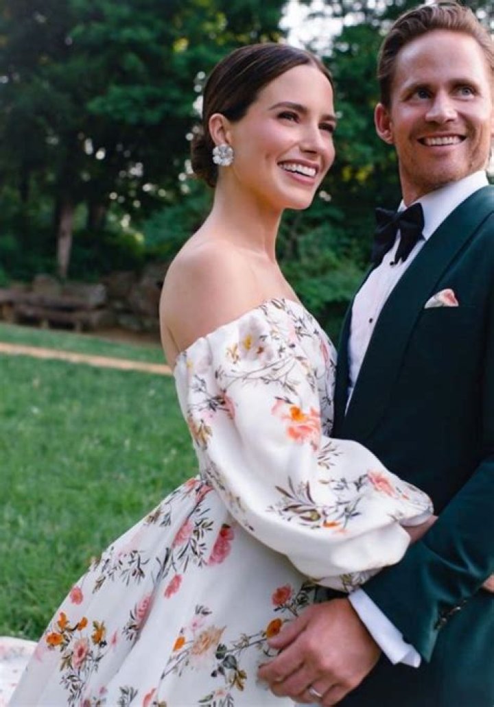 Grant Hughes, Sophia Bush