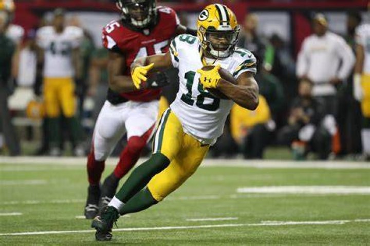 Green Bay Packers Randall Cobb With Newborn son Caspian Cyrus Cobb