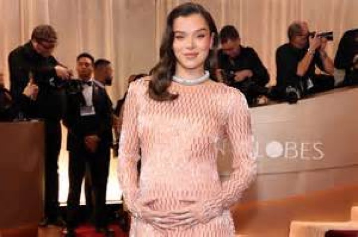 Hailee Steinfeld &lsquo;Hawkeye&rsquo; Press Looks