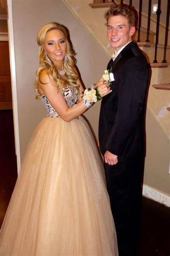 Hailie Mathers Prom Photo