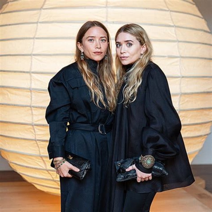 Happy Birthday, Mary-Kate & Ashley Olsen — Pics – Hollywood Life