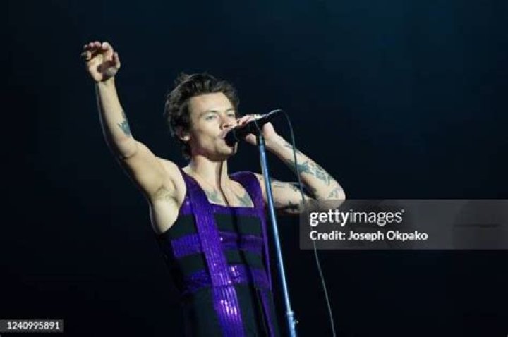 Harry Styles performs on the opening night of his "Love On Tour" tour at the Ibrox stadium in Glasgow, 11 June. Pictured: Harry Styles Ref: SPL5318248 110622 NON-EXCLUSIVE Picture by: SplashNews.com Splash News and Pictures USA: +1 310-525-5808 London: +44 (0)20 8126 1009 Berlin: +49 175 3764 166 World Rights