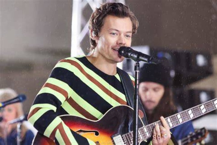 Harry Styles Plays Guitar
