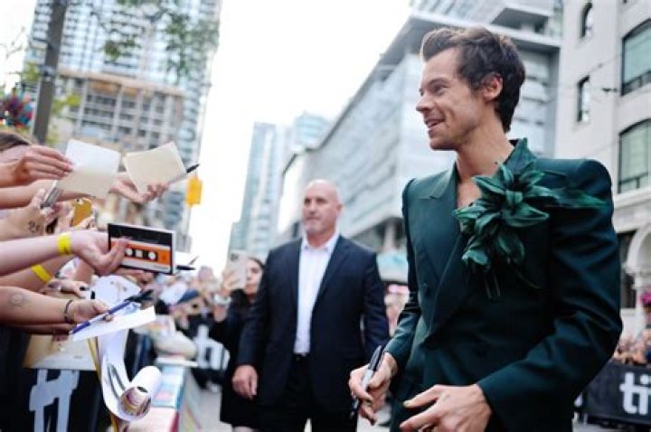 Harry Styles Wows NYC