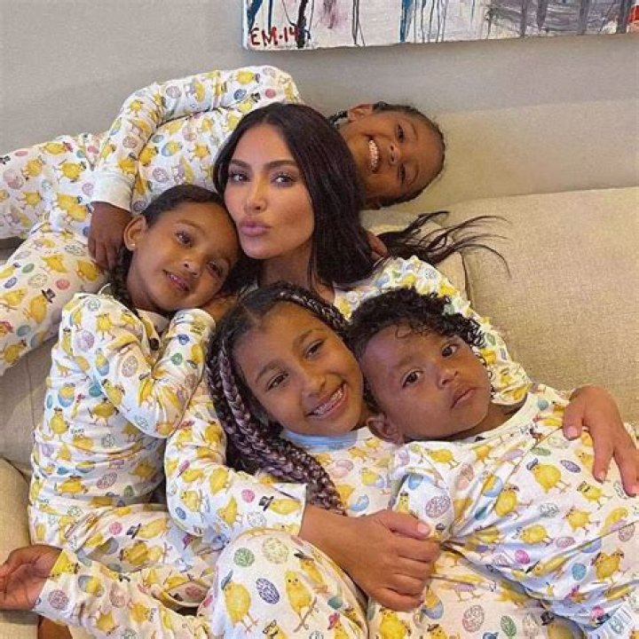 HBA Kim Kardashian West 1a