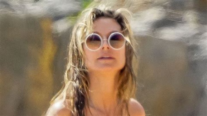 Heidi Klum Goes All Natural For Nude Photo & Fans Freak Out – Hollywood Life