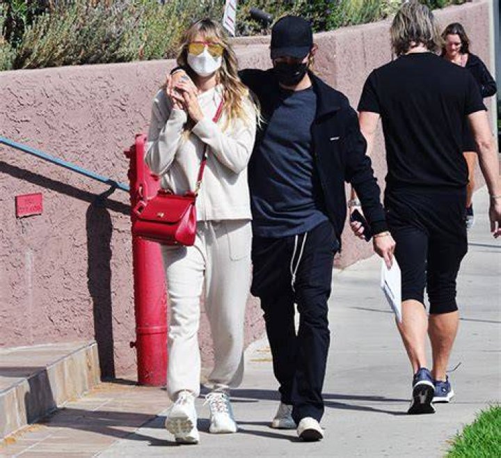 Heidi Klum Holds Hands With Husband Tom Kaulitz On Romantic Stroll — Photos