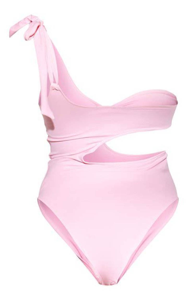 Helena Christensen, 52, Stuns in Neon Pink, Cut-Out Swimsuit During ‘100 Degrees Of Summer’