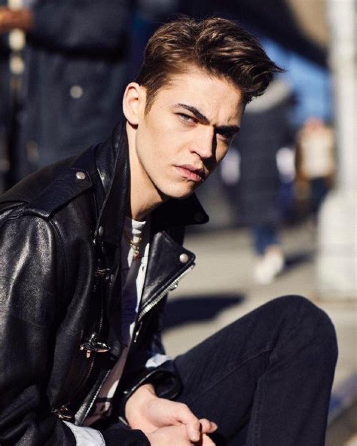 Hero Fiennes-Tiffin on the way from his downtown hotel, to the Salvatore Ferragamo showroom. Hero Fiennes-Tiffin out and about in Milan, Italy - 25 Nov 2019