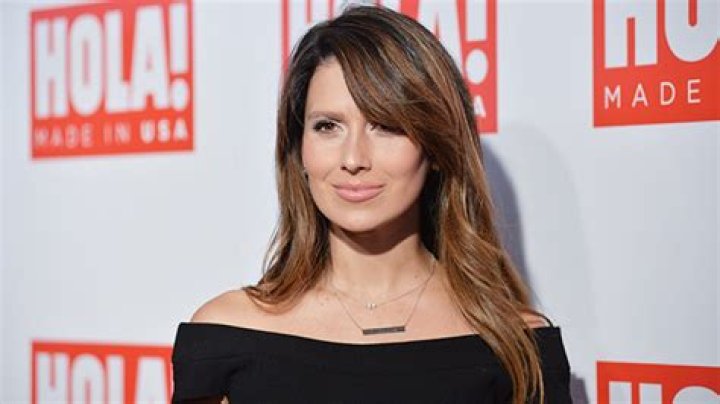 Hilaria Baldwin Celebrity Profile – Hollywood Life