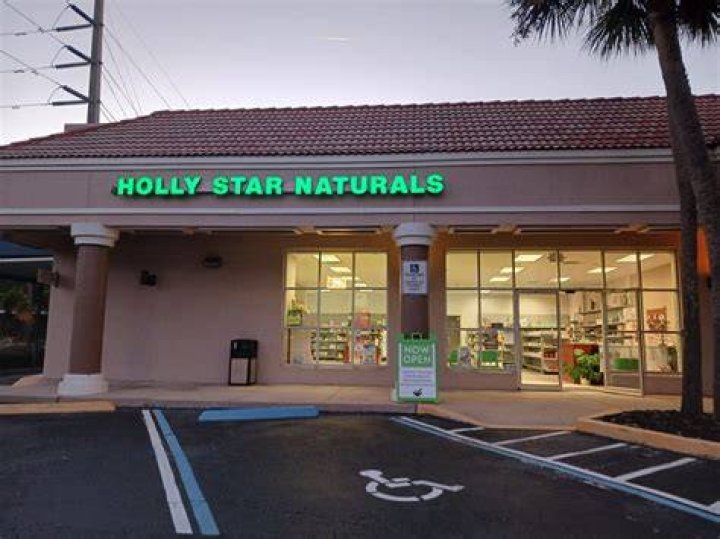 ‘Holly Star’ — Photos