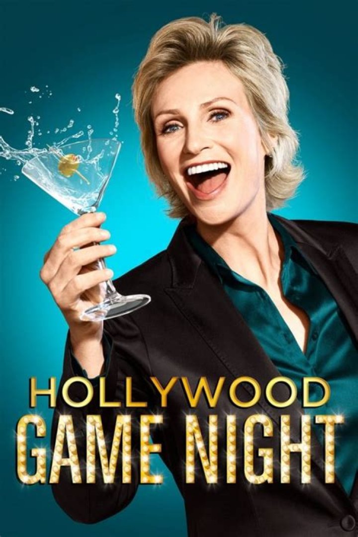 HOLLYWOOD GAME NIGHT -- "Chrisley's Believe It Or Not" Episode 606 -- Pictured: (l-r) Andy, Nikki Glaser, Jane Lynch -- (Photo by: Vivian Zink/NBC)