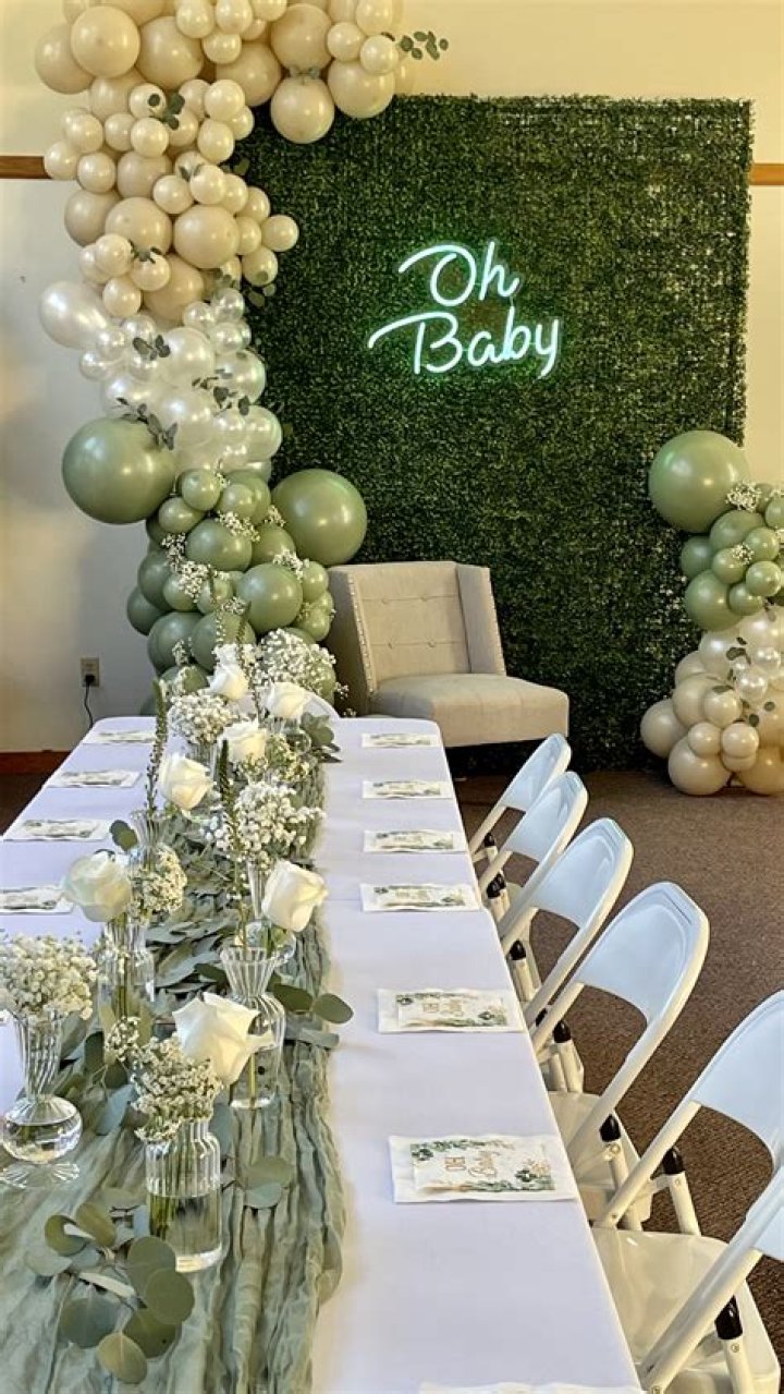 Holt Baby Shower Decor