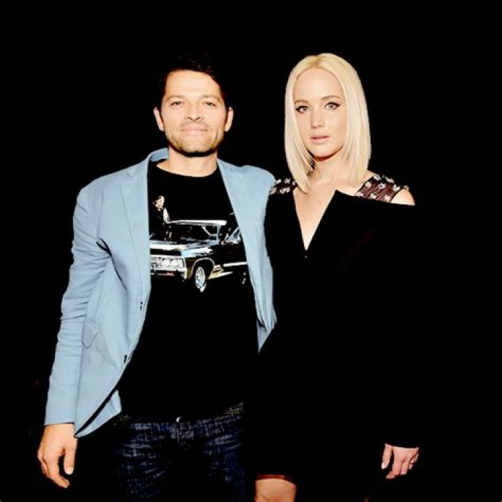 Hot New Couple Alert – Hollywood Life