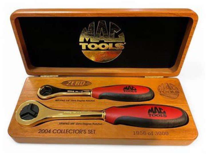 Hot Tools Limited Edition 24K Gold Curling Iron/Wand, $49.99, Ulta.com