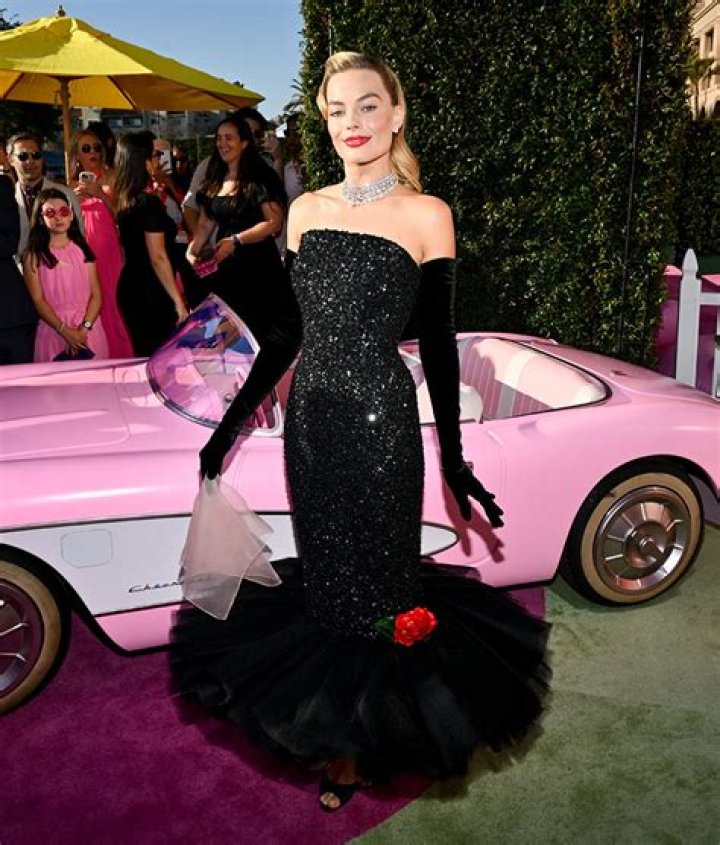Hottest Oscars Dresses Of All-Time: Photos