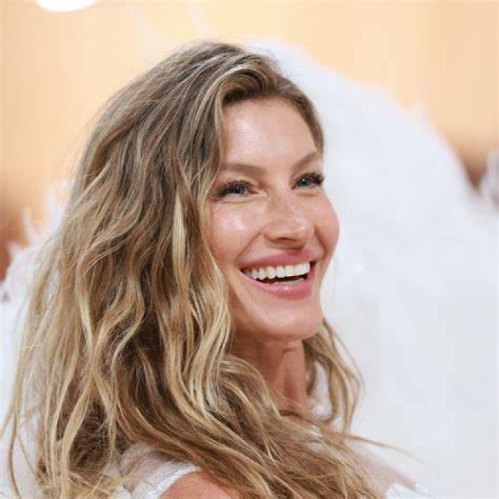 How Gisele Bundchen Feels About Tom Brady Returning To The NFL Amid The Pandemic