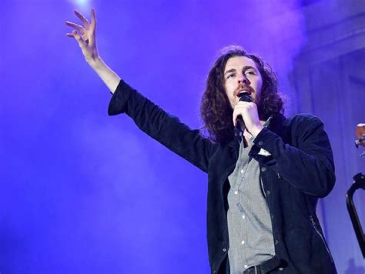 Hozier — Pics Of Performances & Concerts – Hollywood Life