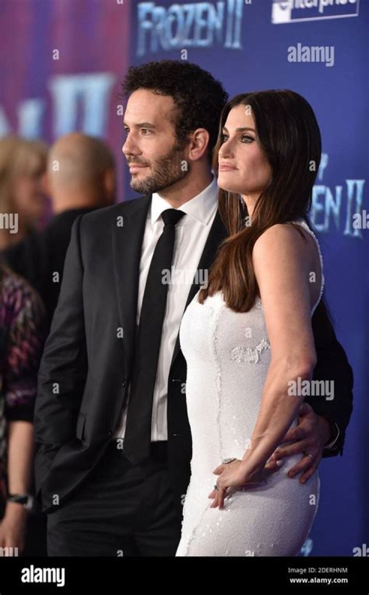 idina menzel aaron lohr