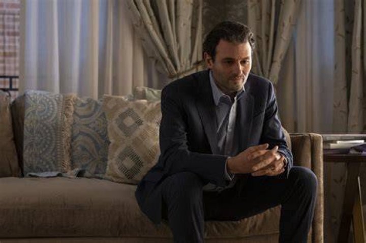 Inventing Anna. Arian Moayed as Todd Spodek in episode 101 of Inventing Anna. Cr. David Giesbrecht/Netflix &copy; 2021
