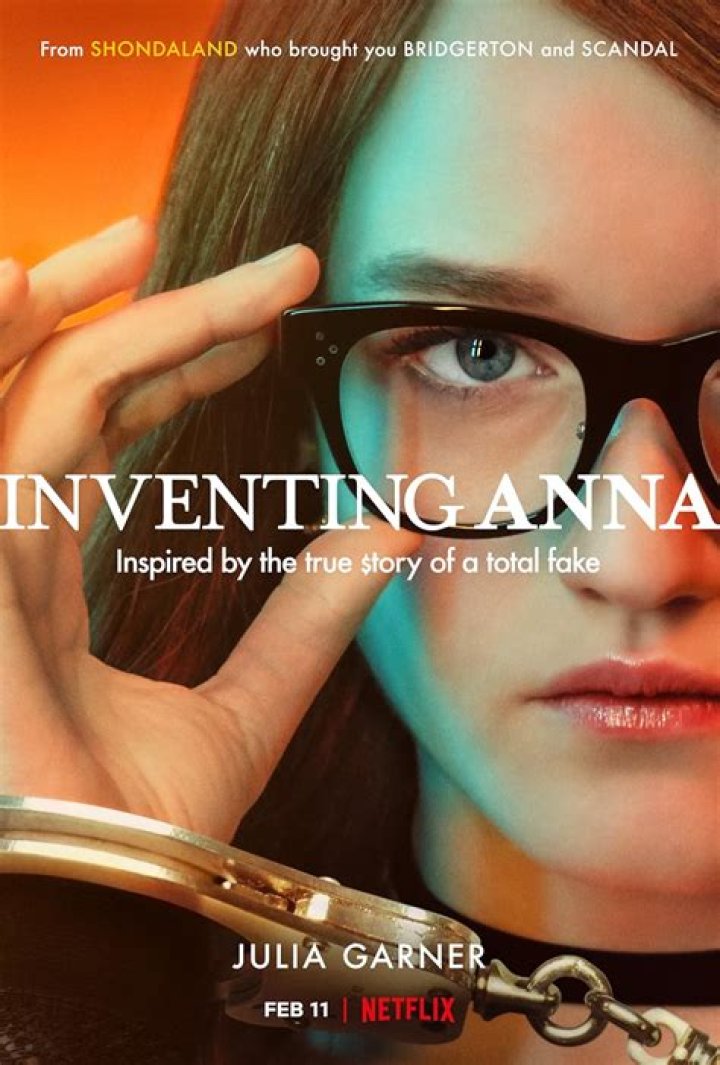 Inventing Anna. Julia Garner as Anna Delvery in episode 103 of Inventing Anna. Cr. David Giesbrecht/Netflix &copy; 2021