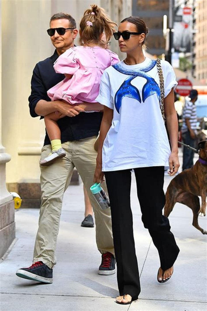 Irina Shayk, Lea Cooper