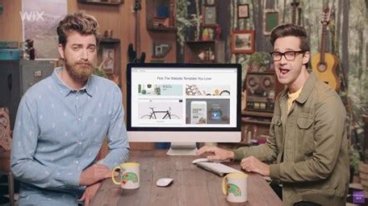Jack Link’s Super Bowl Commercial With Sasquatch Is All Sorts Of Epic – Hollywood Life