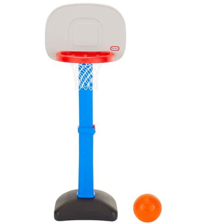 Jacob Elordi&rsquo;s Little Hoop