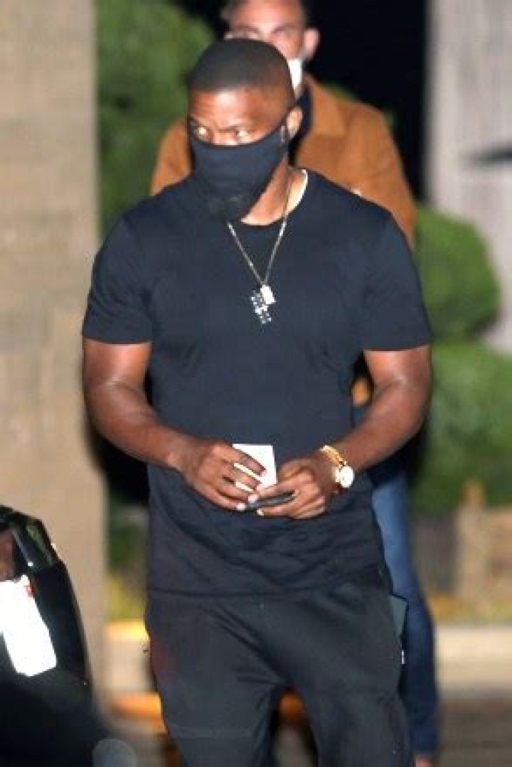 Jamie Foxx & Mystery Woman Enjoy Romantic Date Night In Malibu 4 Months After His Hospitalization: Photos