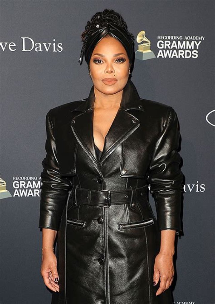 Janet Jackson Cries Talking About Son Eissa: Video – Hollywood Life