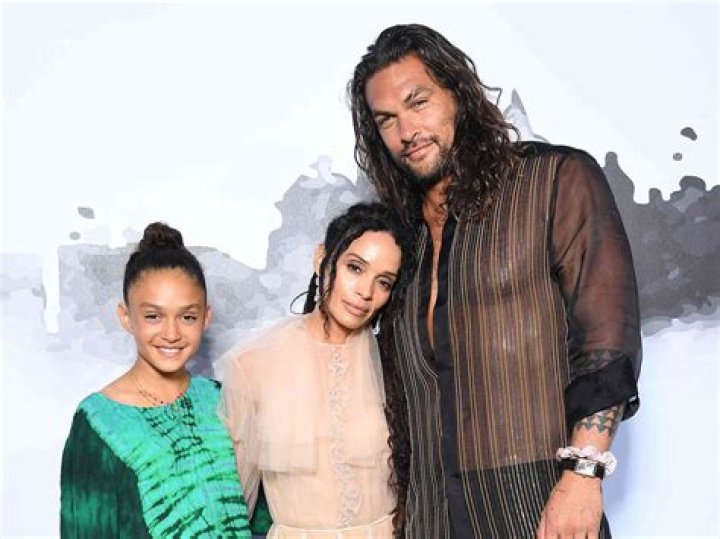 Jason Momoa Reunites With Zoe Kravitz For Dinner With His & Lisa Bonet’s 2 Kids – Photos