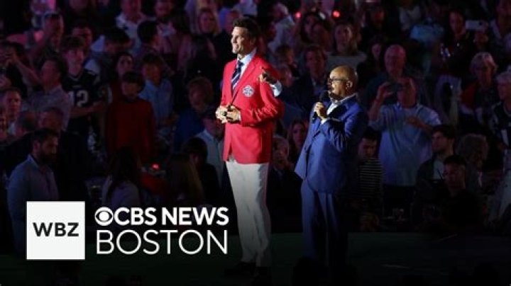 Jay-Z Makes Surprise Appearance at Tom Brady’s Patriots Hall of Fame Ceremony, Performs ‘PSA’