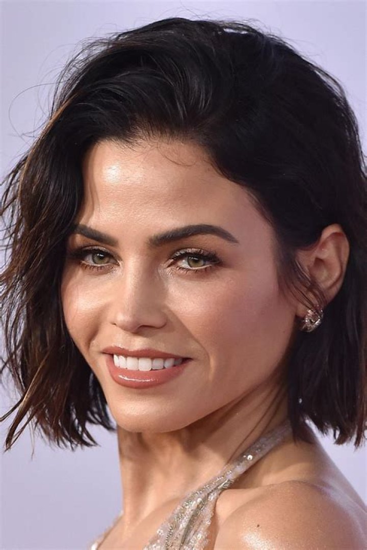 Jenna Dewan is seen at LAX Airport in Los Angeles, CA Pictured: Jenna Dewan Ref: SPL5032300 101018 NON-EXCLUSIVE Picture by: Bauer-Griffin / SplashNews.com Splash News and Pictures Los Angeles: 310-821-2666 New York: 212-619-2666 London: 0207 644 7656 Milan: +39 02 4399 8577 Sydney: +61 02 9240 7700 World Rights
