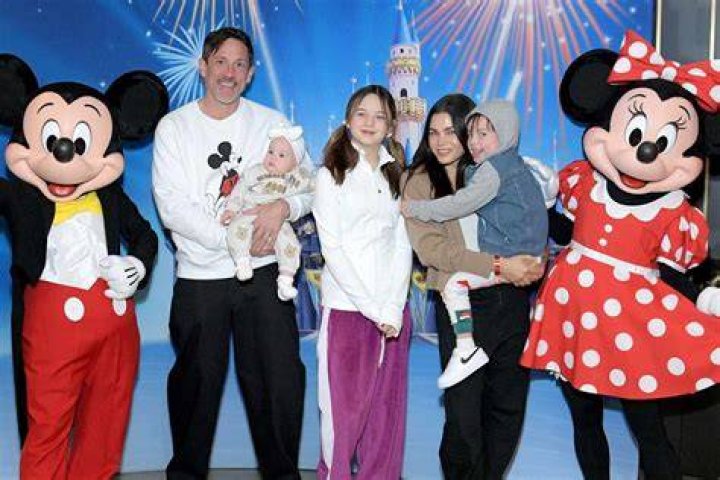 Jenna Dewan Spends New Year’s Eve At Home With Sick Daughter Everly & BF Steve Kazee